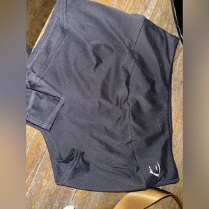 Gymshark women’s spandex 2.5in in Large OBO